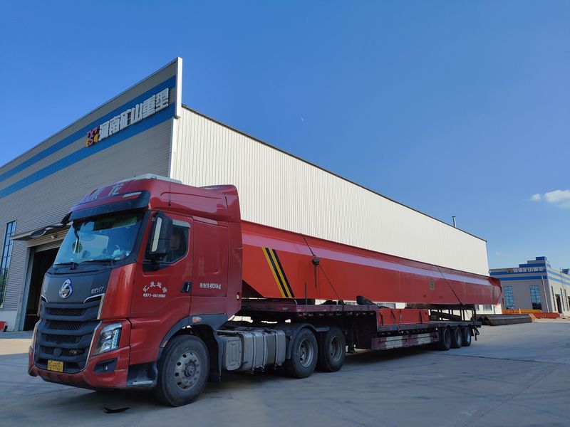 安徽某建材公司，采購我公司一臺32噸電動單梁起重機