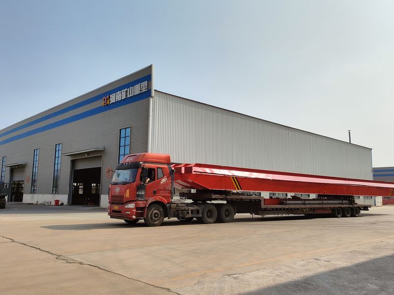 4臺電動單梁起重機，LD10t-26.53m，發往浙江交付客戶使用。