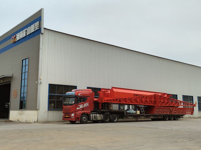 電動(dòng)葫蘆門式起重機(jī) 2臺(tái) MHxh10t—27m 制作完成，發(fā)往甘肅蘭州交付客戶使用